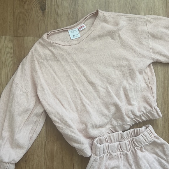 Two piece - Picture 2 of 4